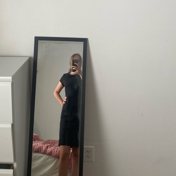 Cute black dress with pockets - Picture 2 of 2